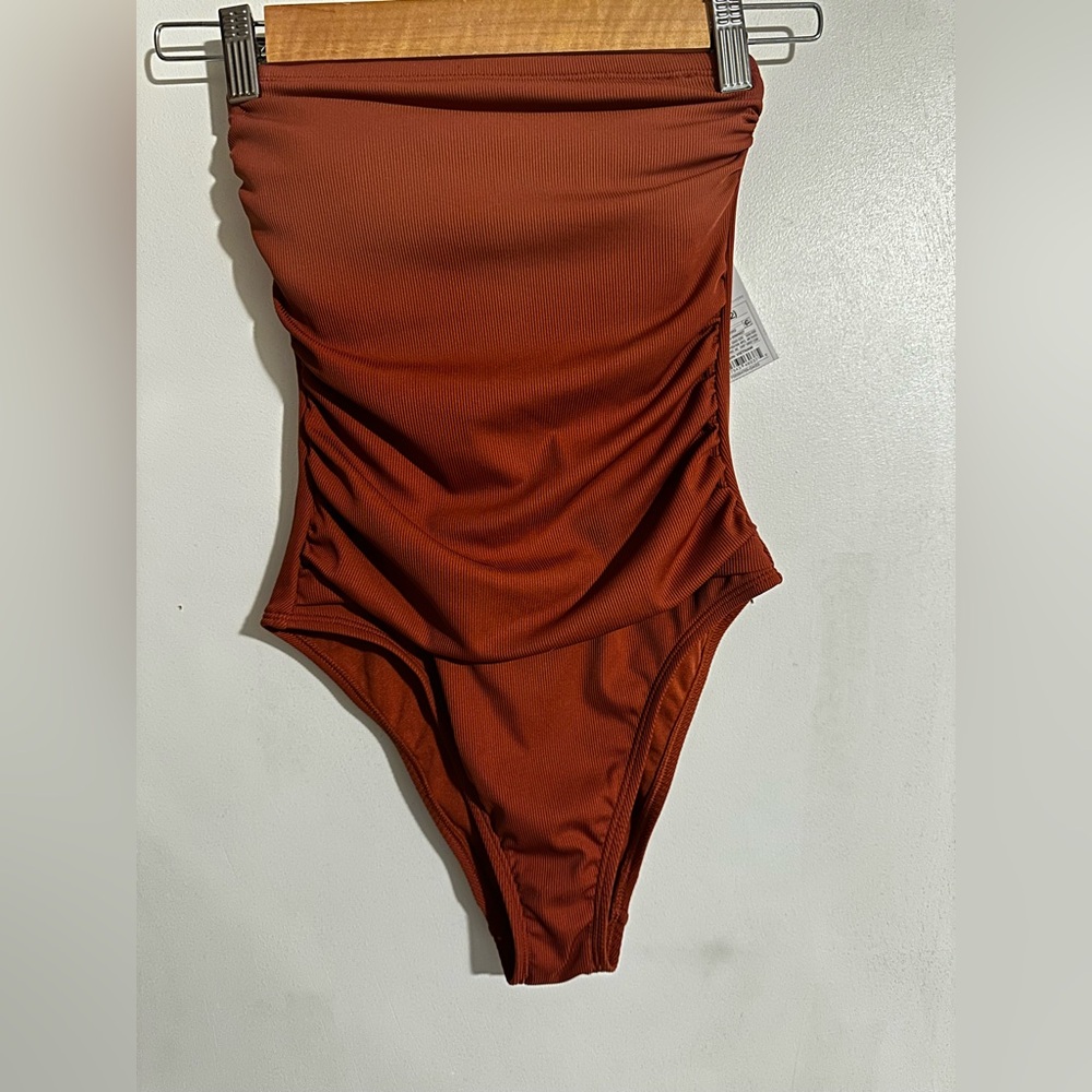 Shade Shore - One-Piece Strapless Swimsuit